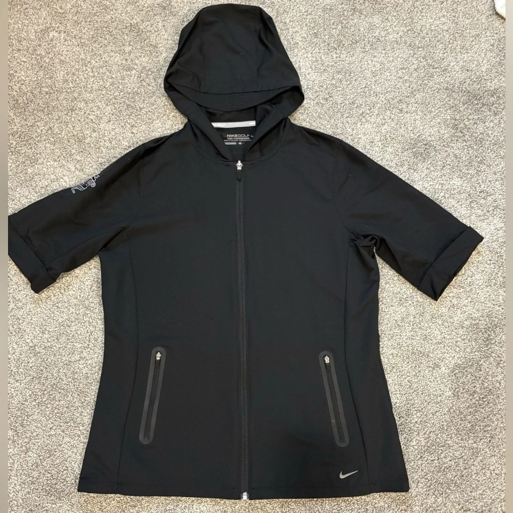 Nike Women’s Golf Tour Performance Black Zip Up Short Sleeve Wind Jacket
